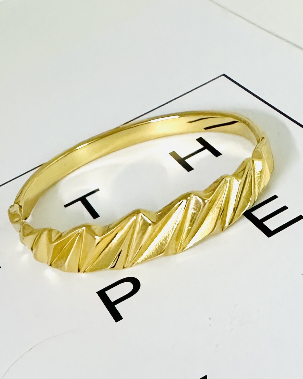 GOLDEN BRACELET