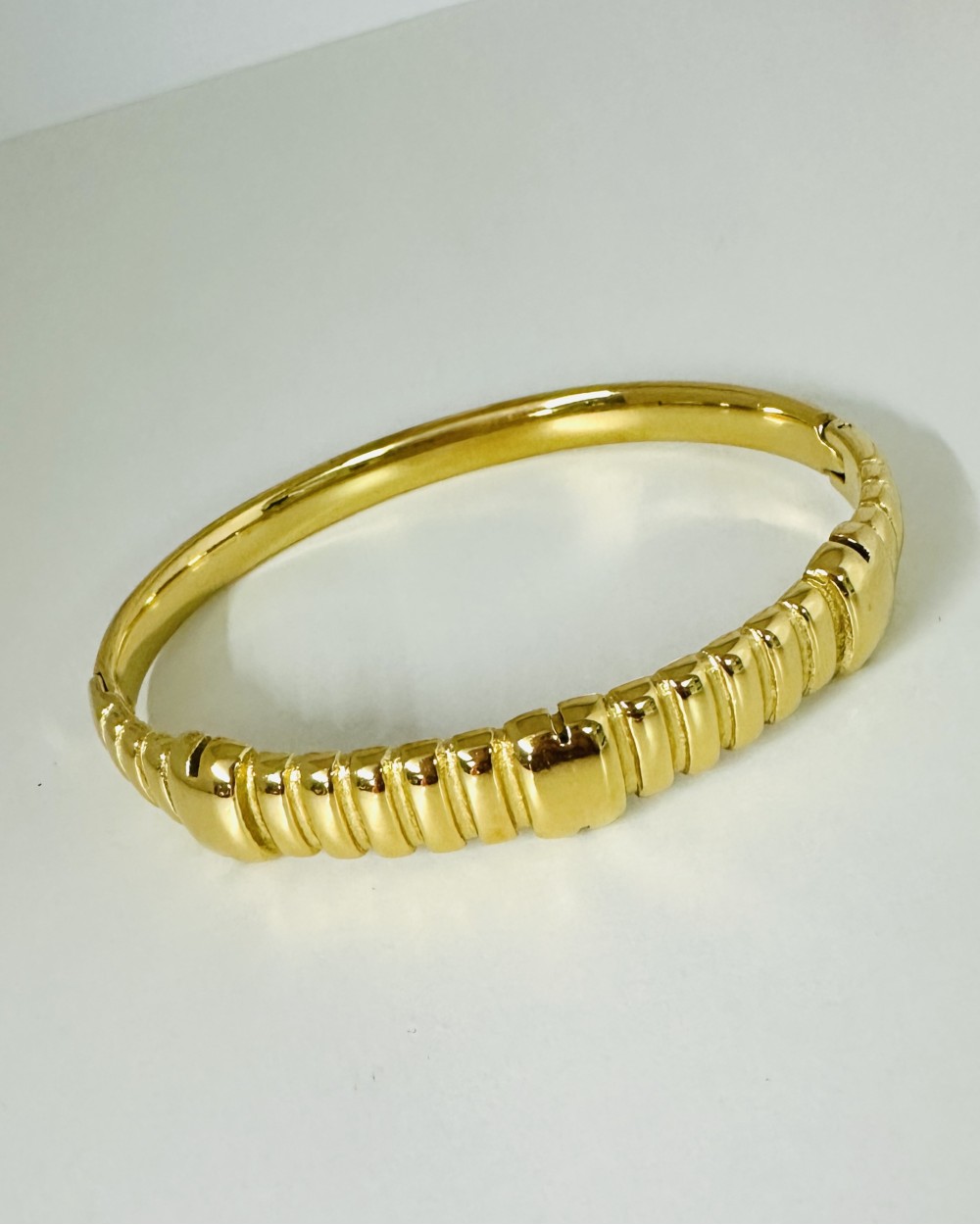 GOLDEN BRACELET