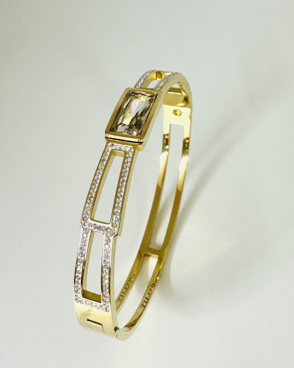 GOLDEN BRACELET