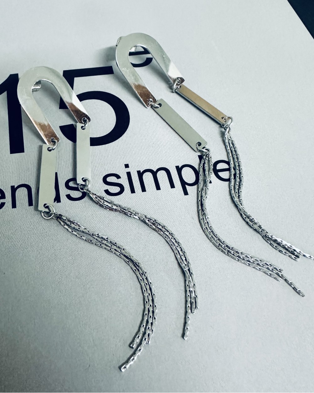 STYLISH SILVER EARRING