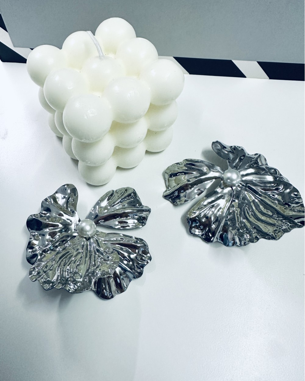 SILVER BIG FLOWER EARRING