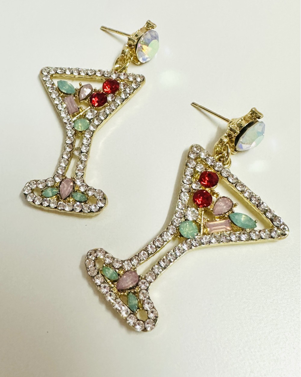 GLITTERY EARRING