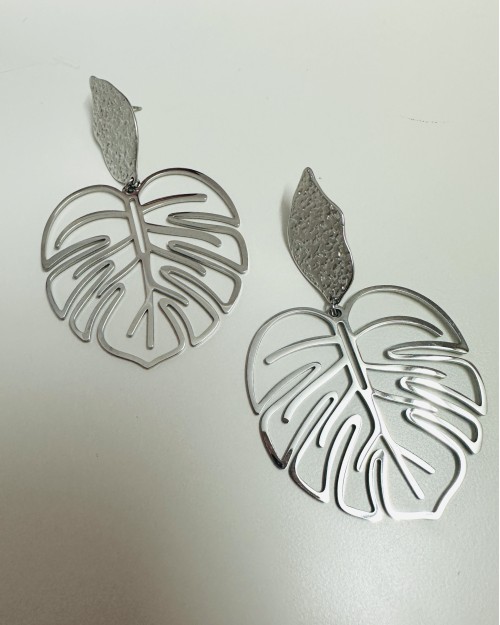 SILVER EARRING