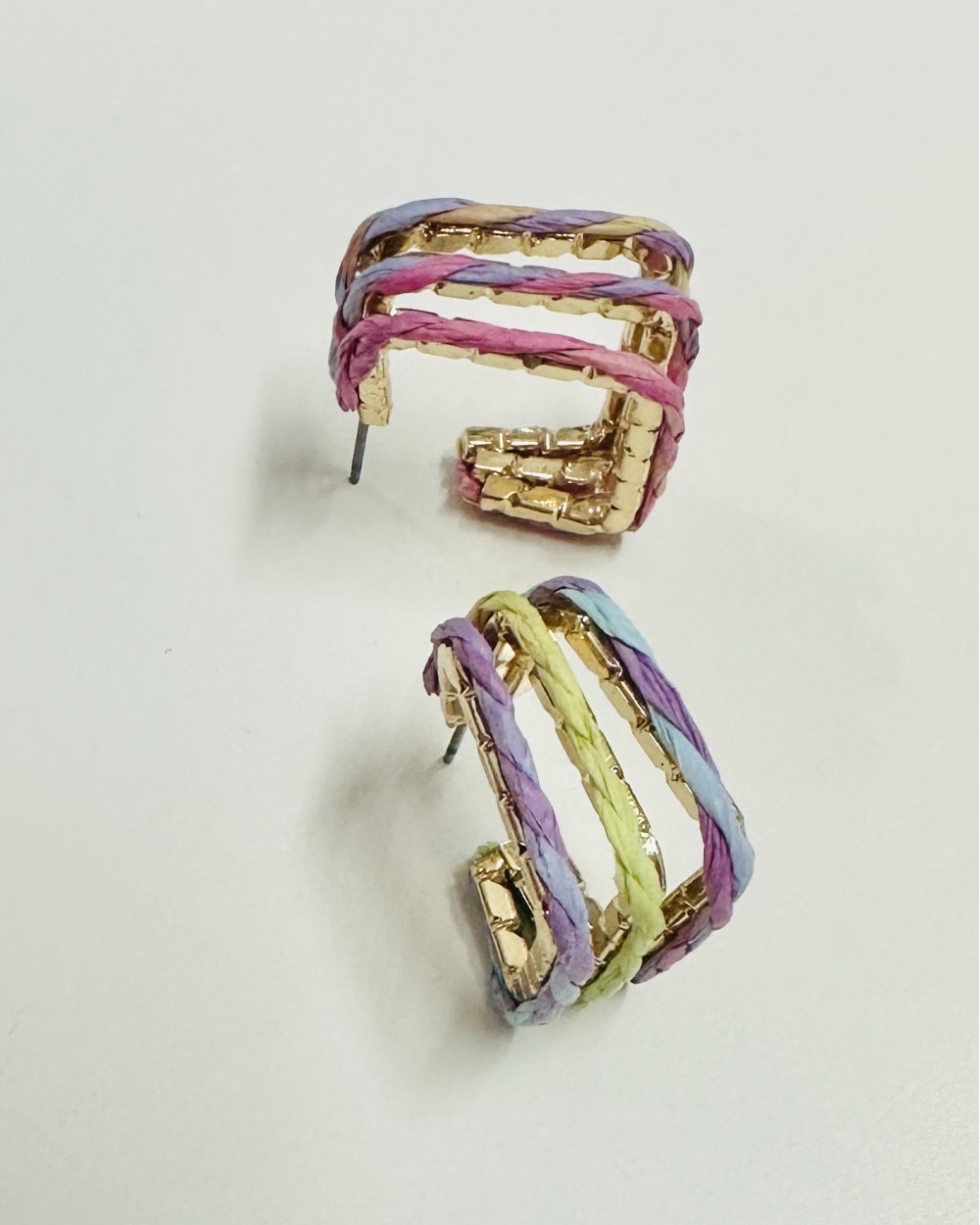 COLOURFUL EARRING
