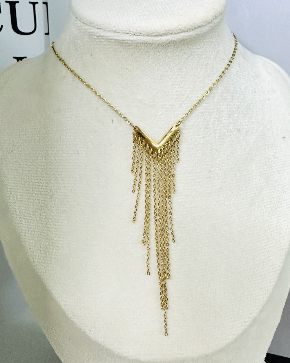 Stylish V Necklace