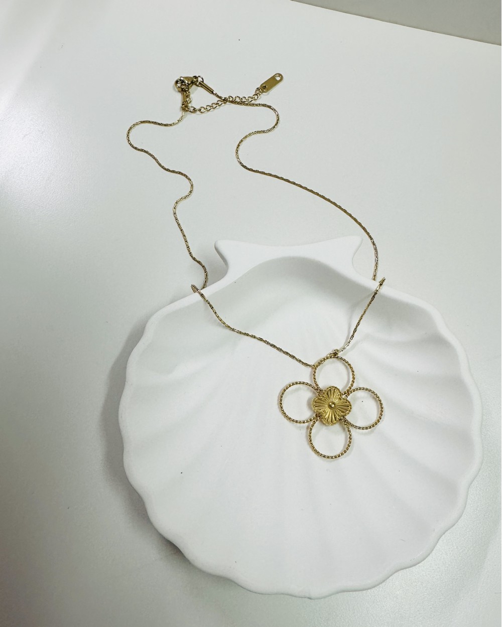 Flower Necklace
