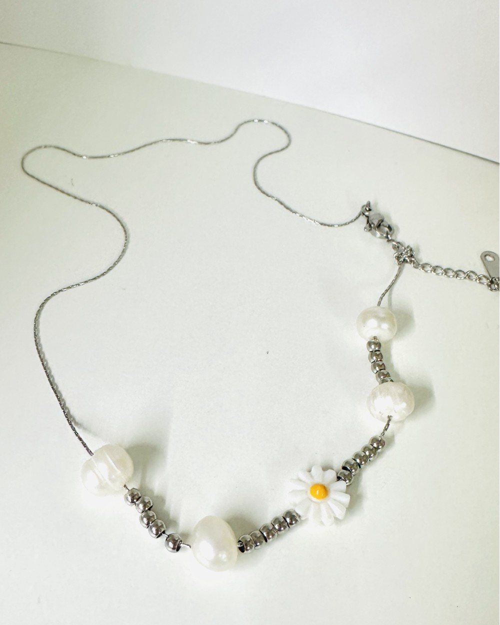 SILVER NECKLACE