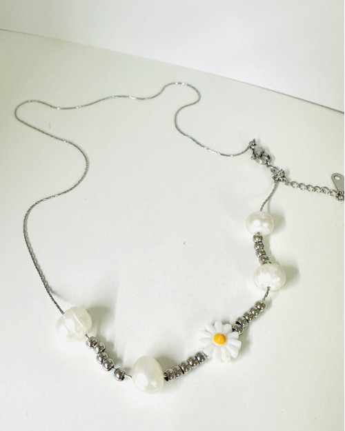 SILVER NECKLACE
