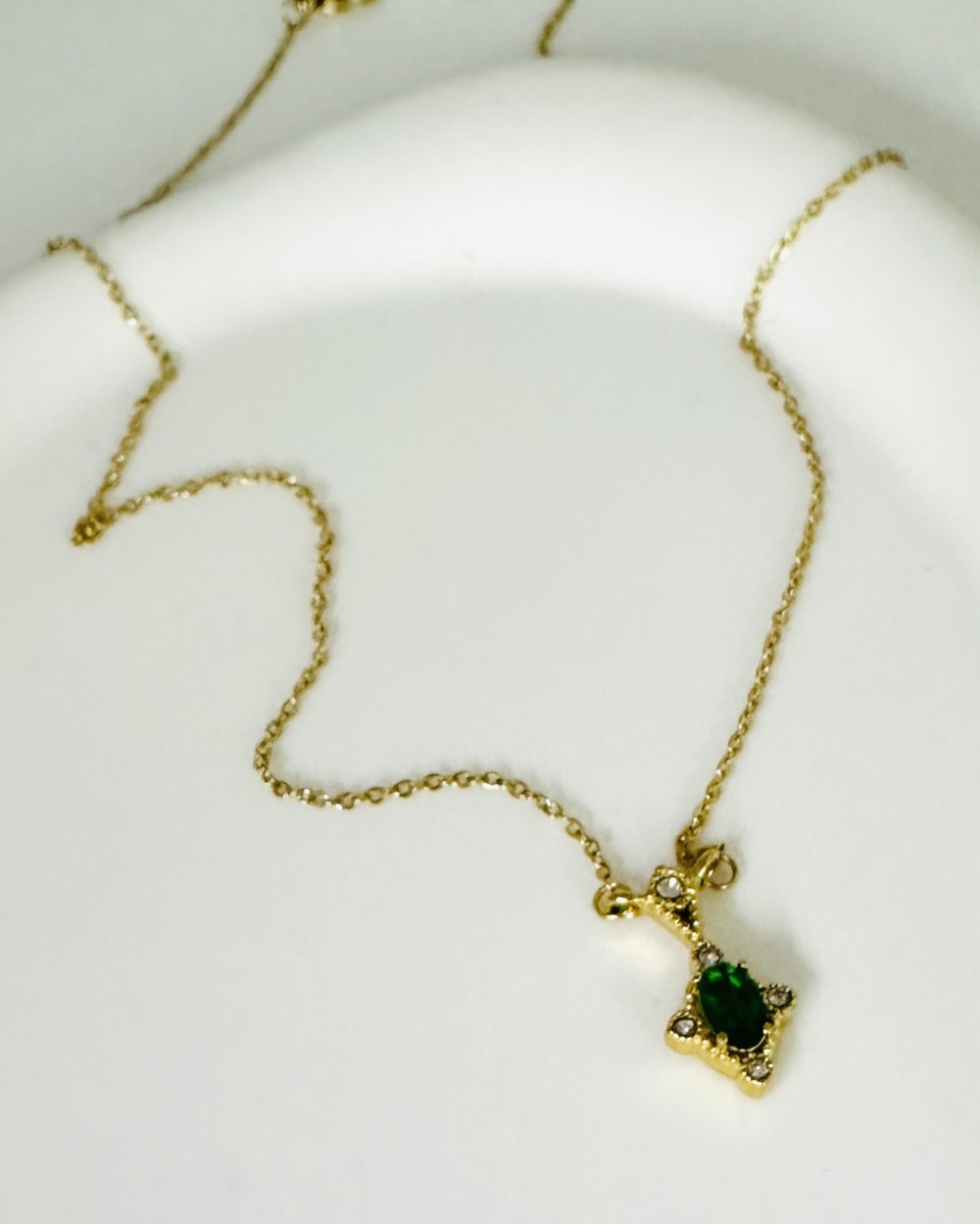 GOLDEN NECKLACE