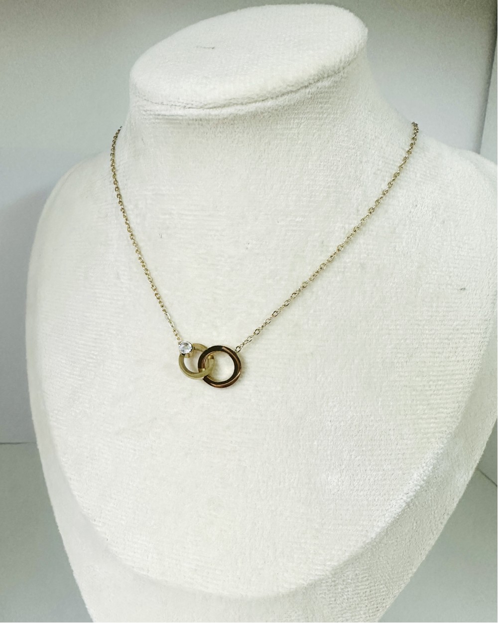 GOLDEN NECKLACE