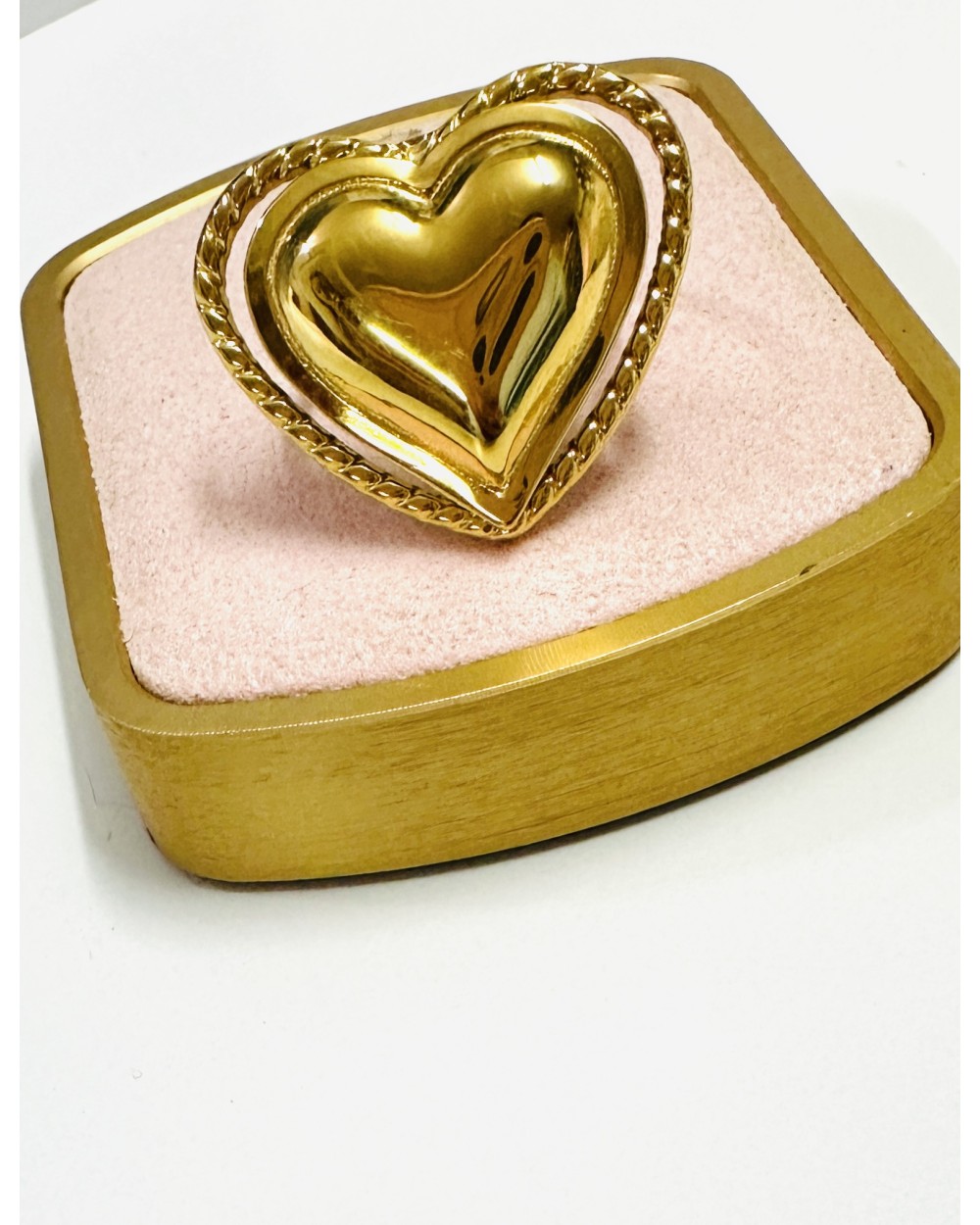 GOLDEN HEART RING