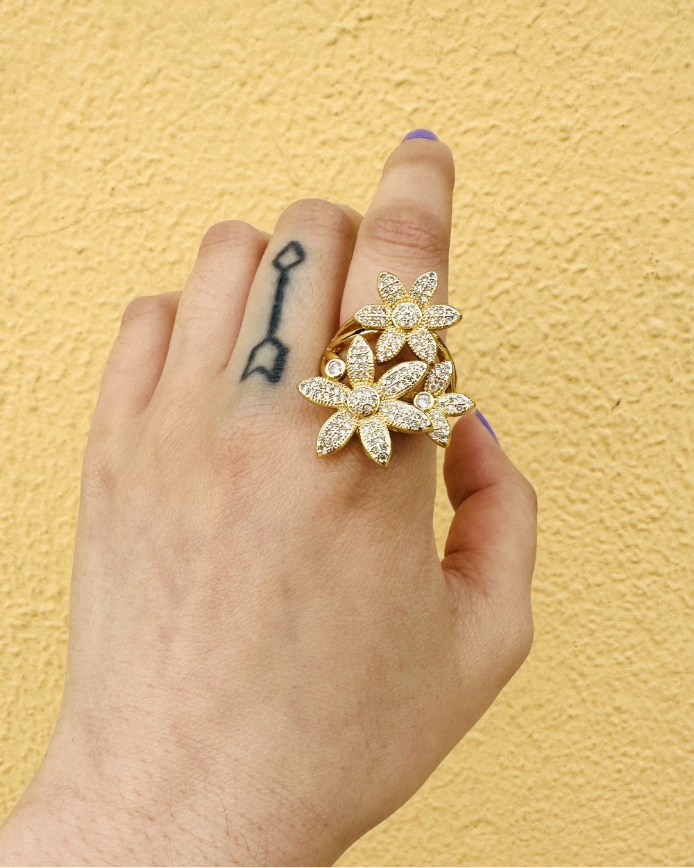 SHINY FLOWERS RING