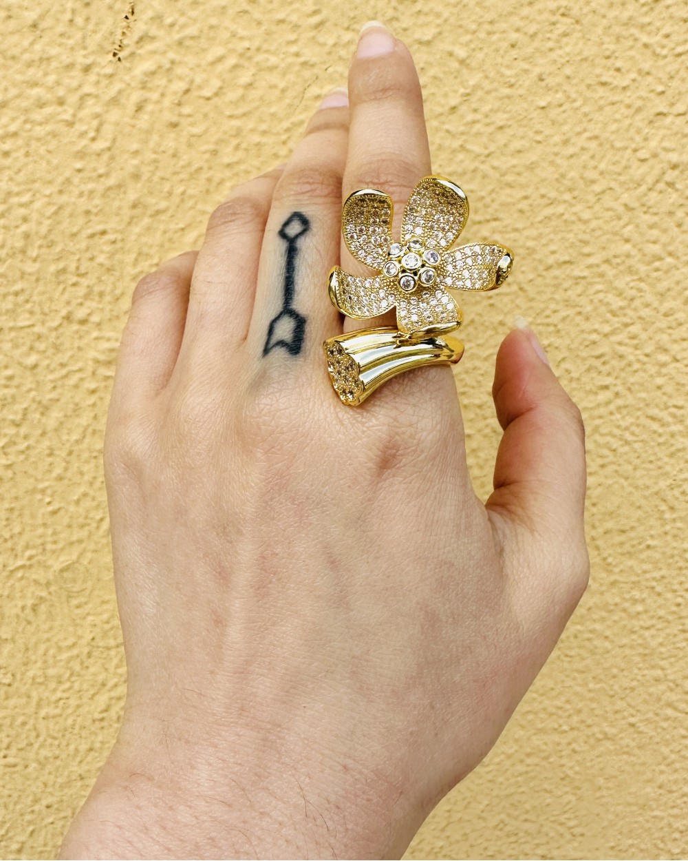 BIG GOLDEN RING