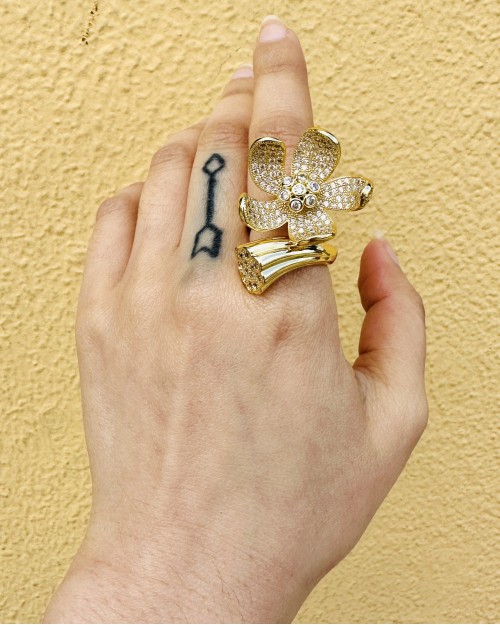 BIG GOLDEN RING