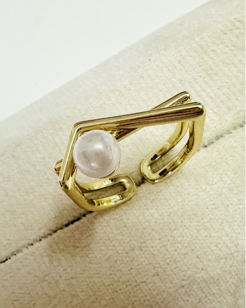 STYLISH GOLDEN RING