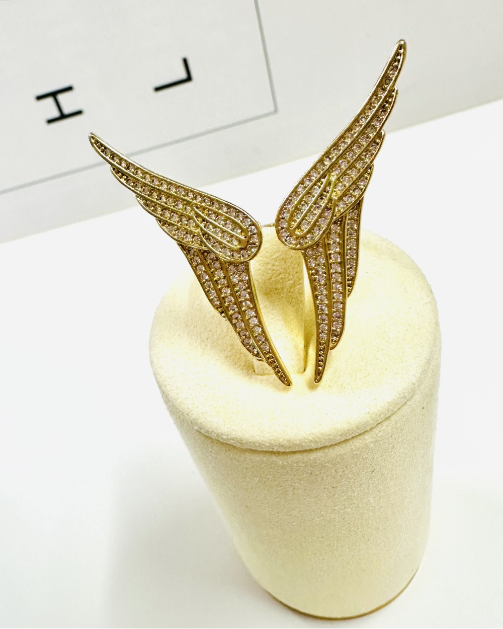 BIG WING RING