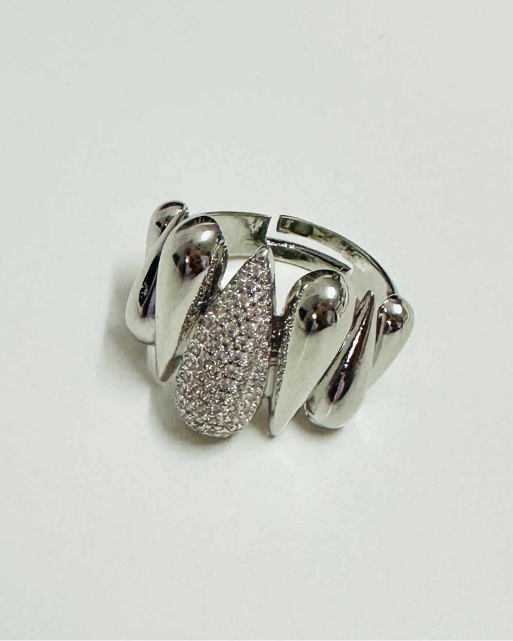 SILVER RING