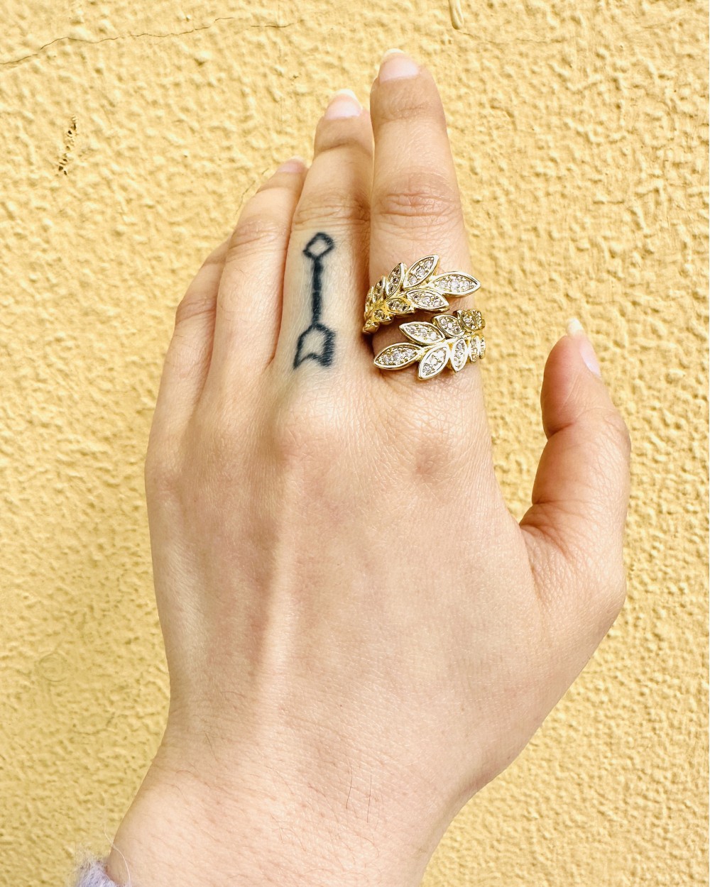 GOLDEN LEAF RING