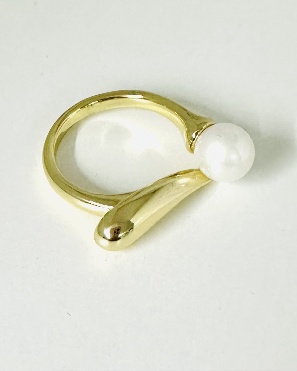 GOLDEN PEARL RING