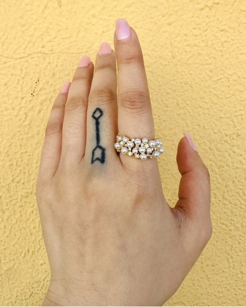 GOLDEN PEARL RING