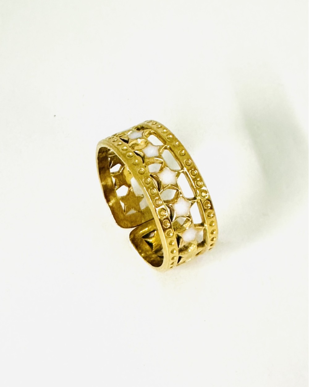 GOLDEN RING