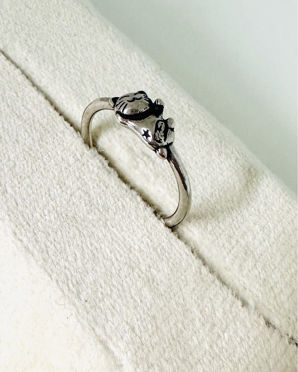 SILVER RING