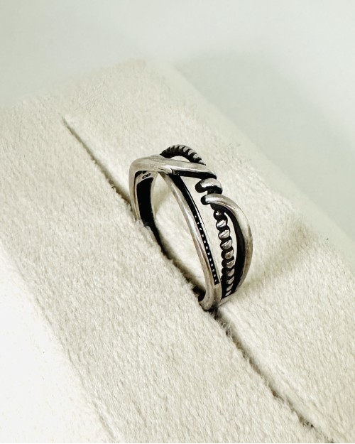 SILVER RING