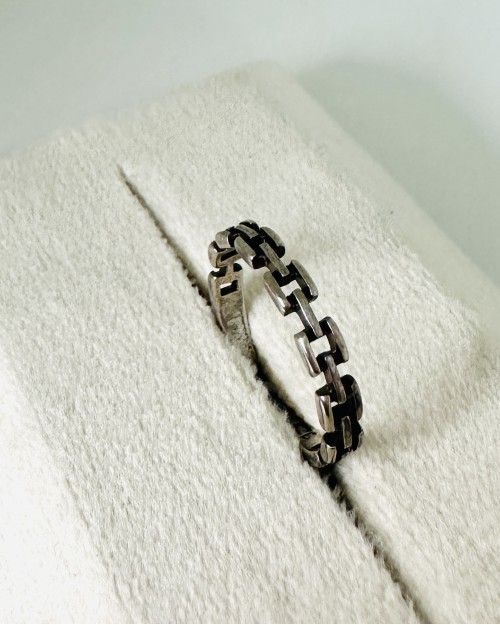 SILVER RING
