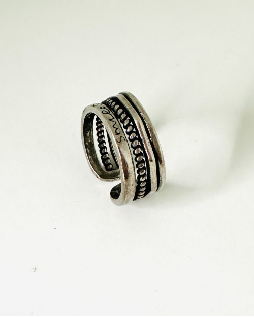 SILVER RING