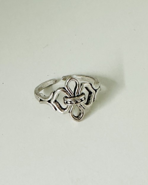 SILVER RING