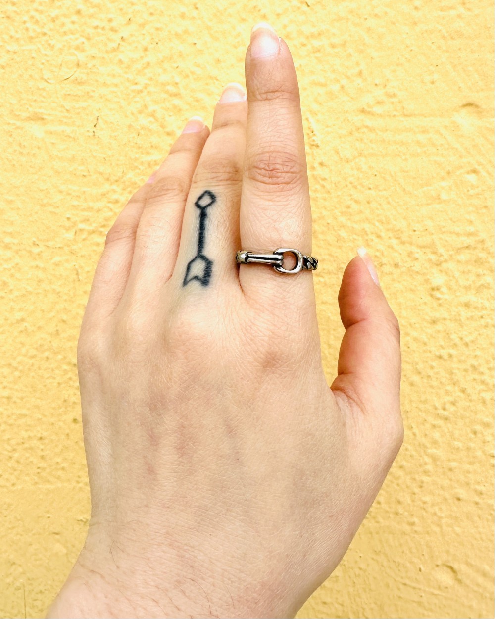 SILVER RING
