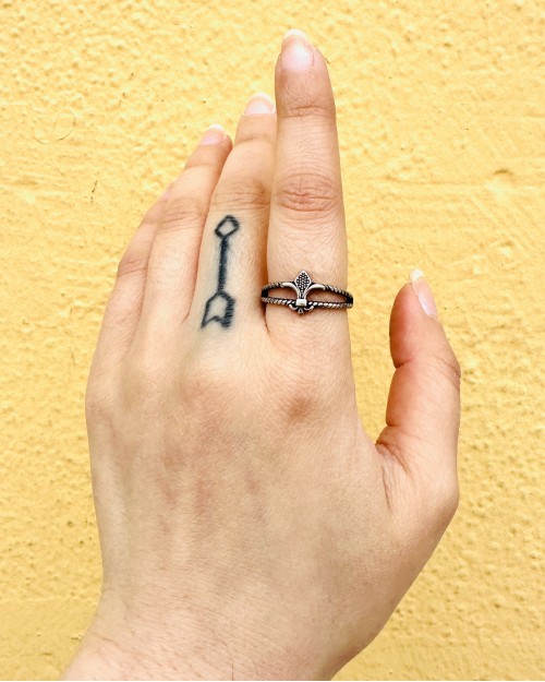 SILVER RING